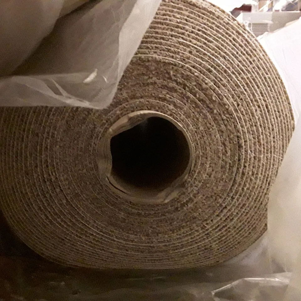 ROLL OF QUALITY DARTMOOR TWIST SB CARPET APPROXIMATELY 4×24M 