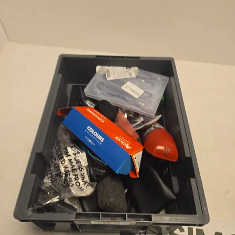 TOTE OF APPROXIMATELY 15 ASSORTED ITEMS TO INCLUDE: ACTIVE GLASSES 