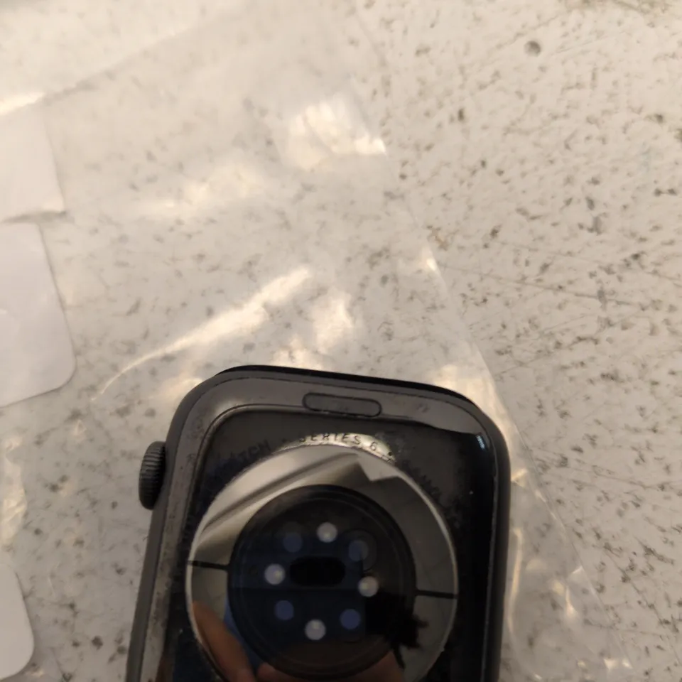 APPLE WATCH SERIES 6 ALUMINUM 44MM WI-FI (A2292) – NO STRAP