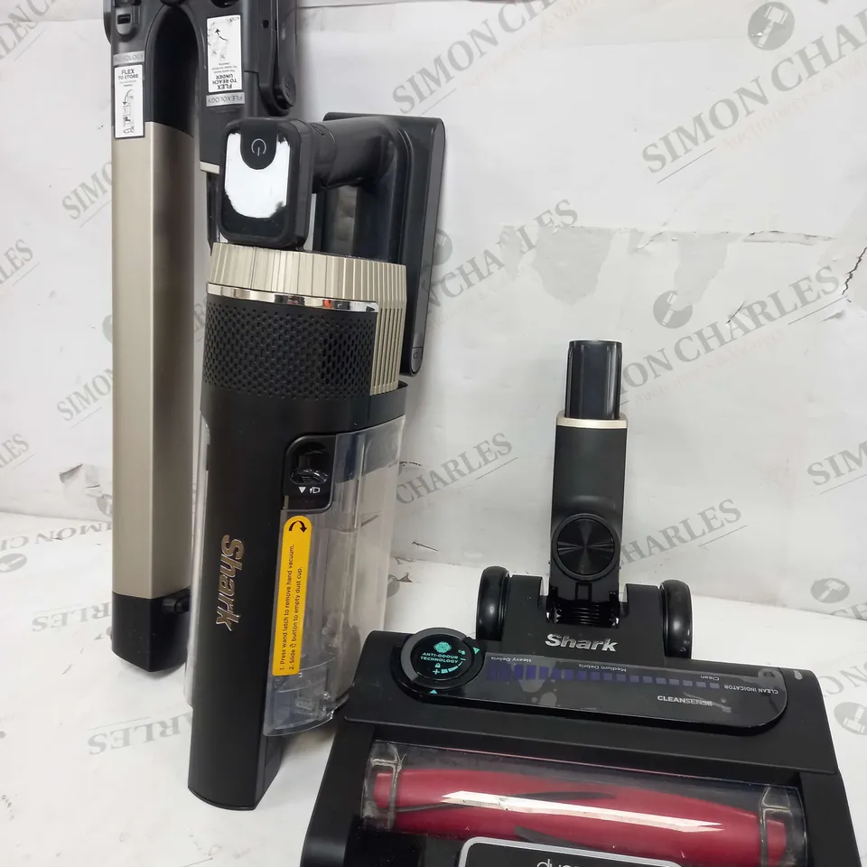 SHARK STRATOS CORDLESS VACUUM IZ400UKT