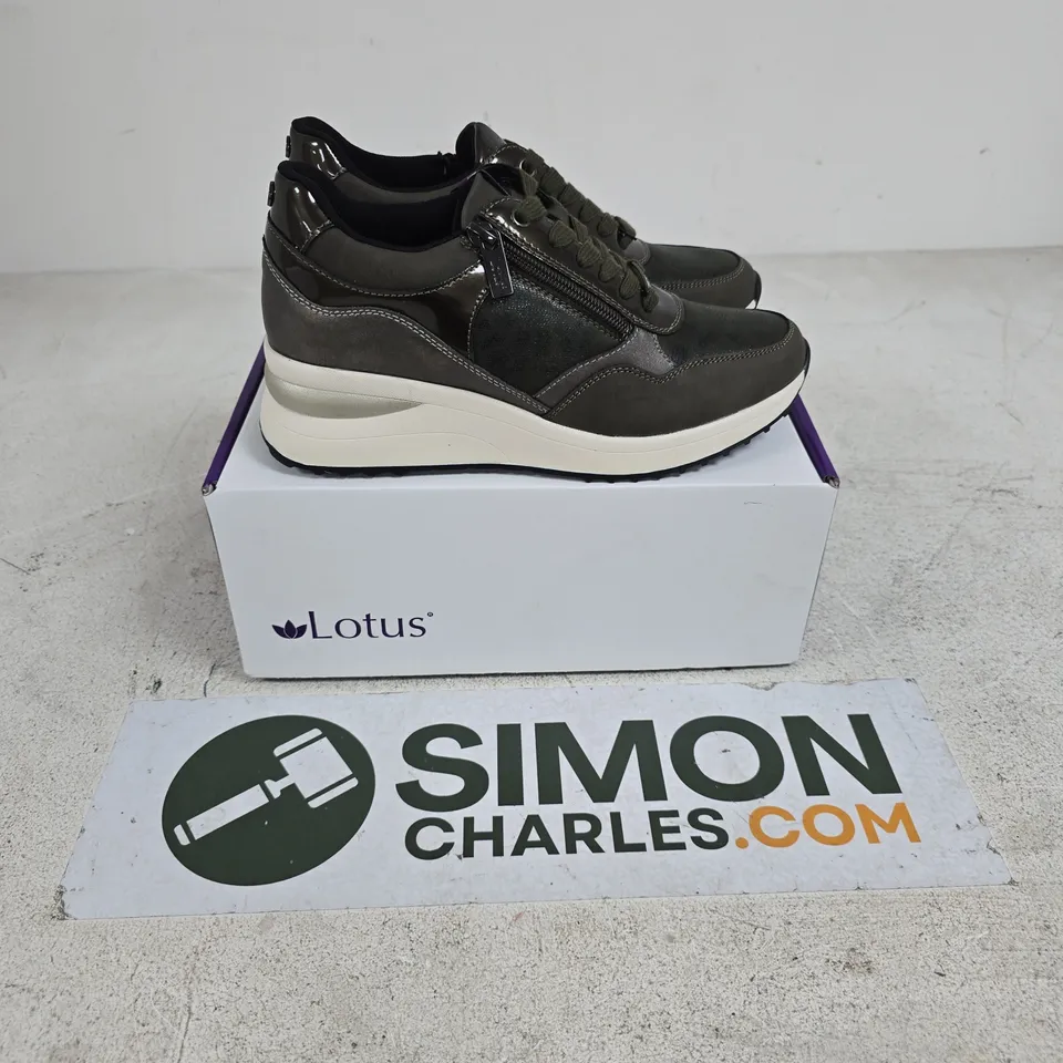 BOXED PAIR OF LOTUS PLUTO TRAINERS IN KHAKI - EU 38