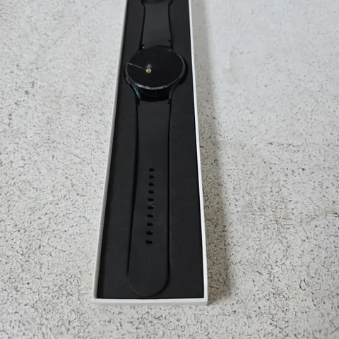 SAMSUNG GALAXY WATCH4 SMARTWATCH – BOXED - DAMAGED FACE 