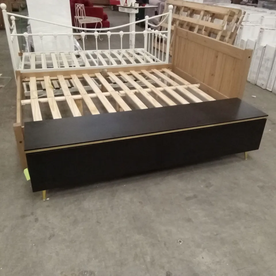 TINO II BLACK TV STAND WITH LEGS