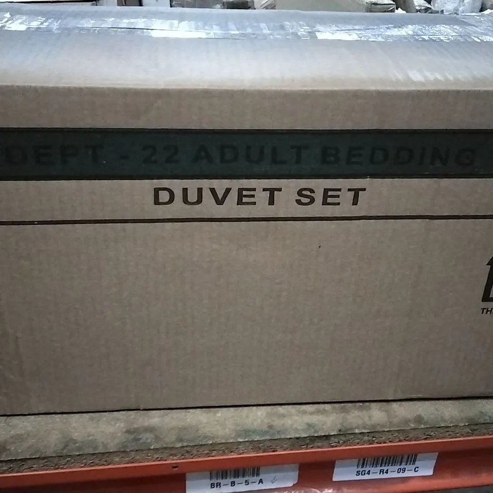 BOXED BRAND NEW ADULT DOUBLE DUVET SET X9 