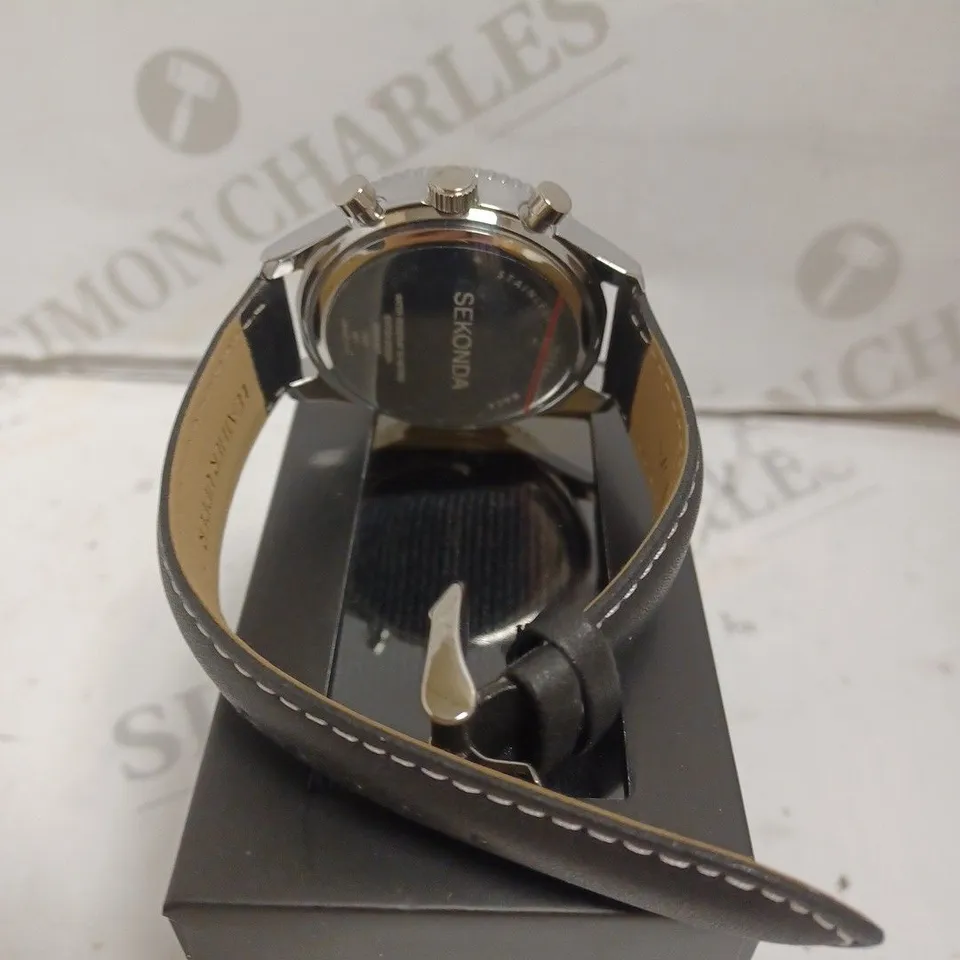 BOXED SEKONDA WATCH - STAINLESS STEEL BACK - LEATHER UPPER STRAP - JAPAN MOVEMENT - WATER RESISTANT 50M - SUB DIAL.