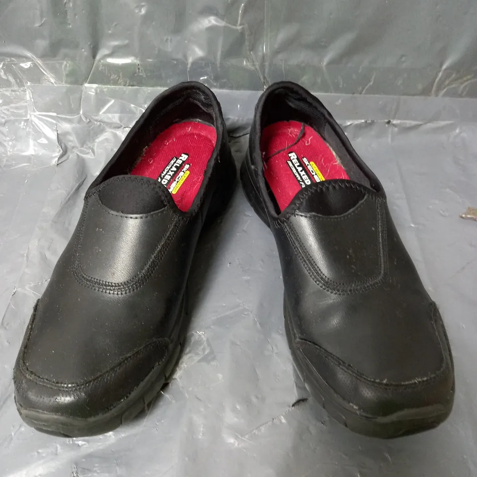 SKECHERS SURE TRACK RELAXED FIT SLIP RESISTANT SHOES BLACK SIZE 6