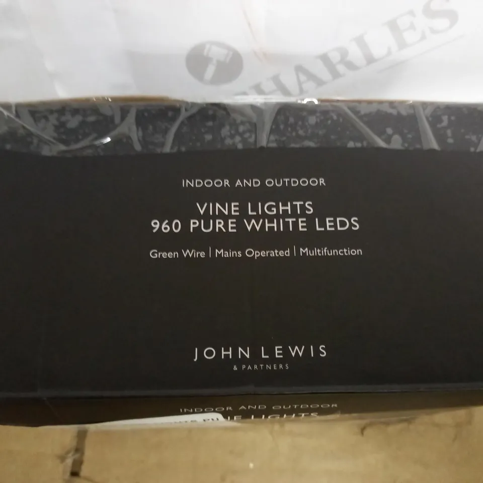 INDOOR AND OUTDOOR VINE LIGHTS 960 PURE WHITE LEDS