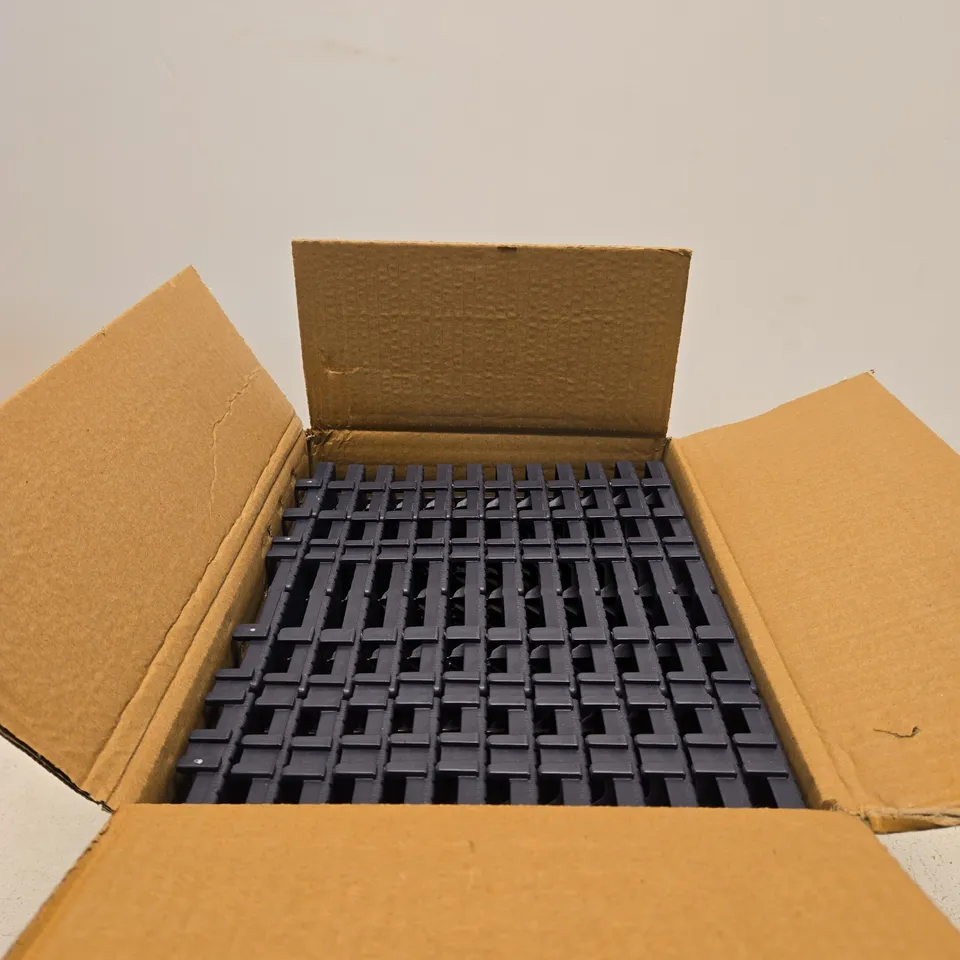 BOX OF 3 X SSUNFR ASSEMBLED FLOORING TILE SETS BLACK
