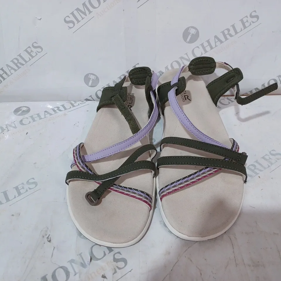 REGATTA SANDALS - UK 7