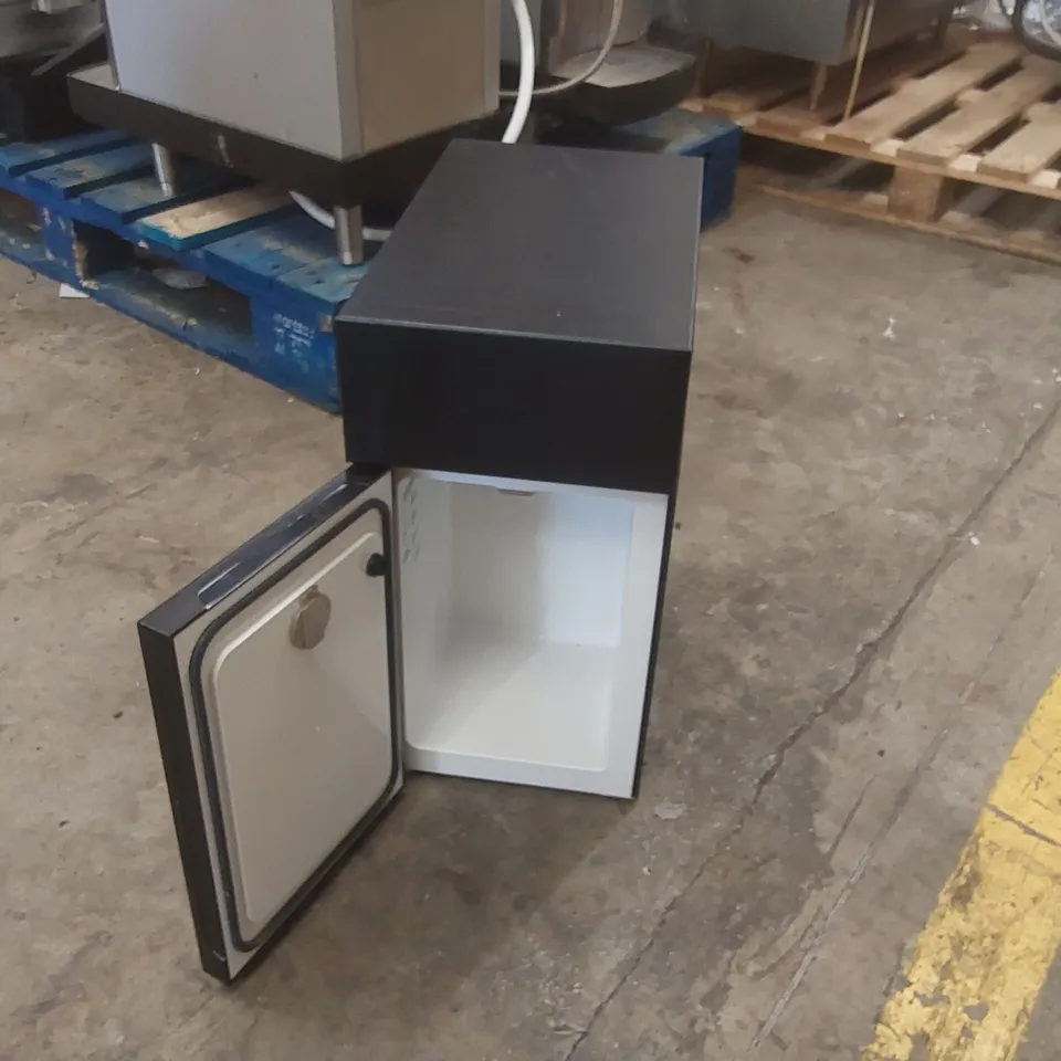 VITRIFRIGO COMMERCIAL MILK CHILLER