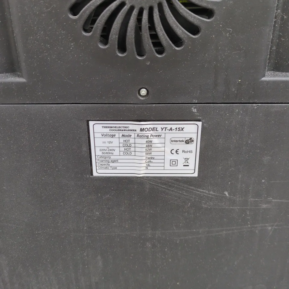 VASIP THERMOELECTRIC COOLER & WARMER, MODEL YT-A-15X, 14L UNBOXED