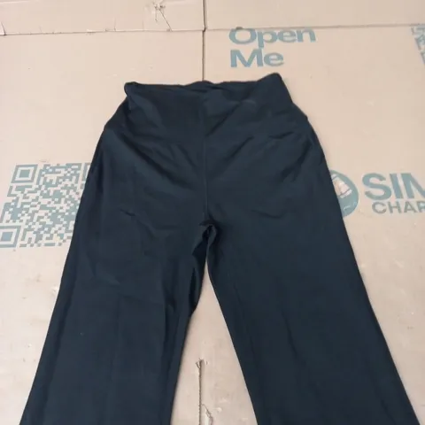 LULULEMON WOMEN'S BLACK LEGGINGS – UK SIZE 6