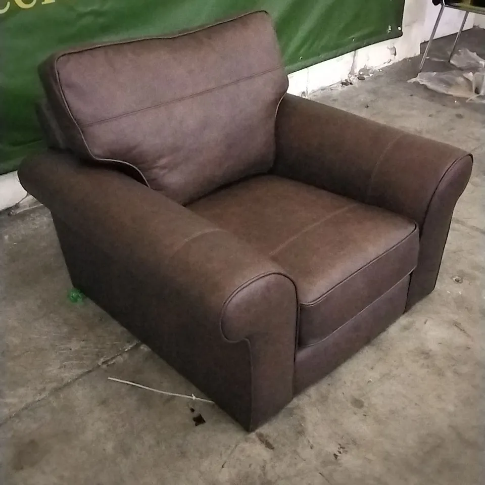 QUALITY DESIGNER LOUNGE CO ARMCHAIR IN CHOCOLATE BROWN LEATHER