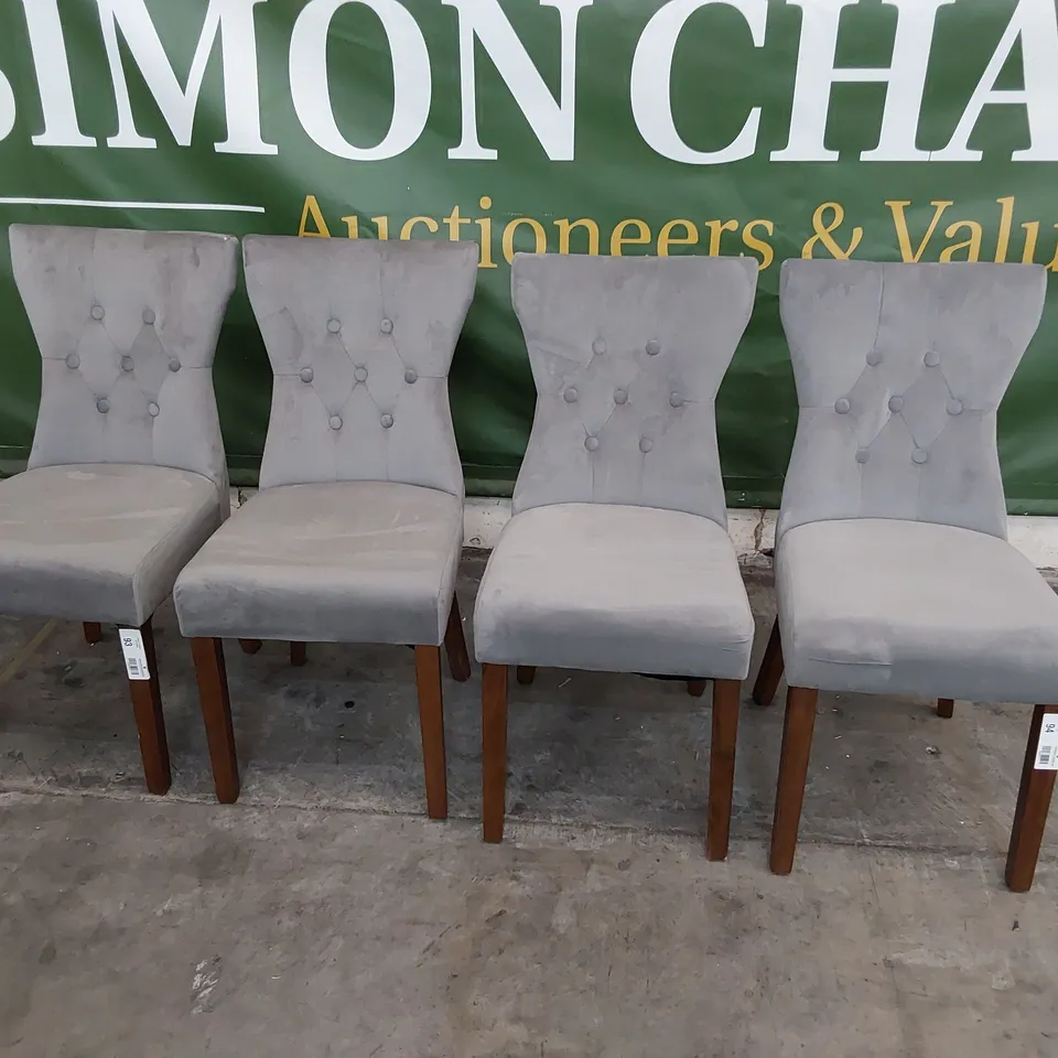 SET OF FOUR UPHOLSTERED BUTTONED BACK DINING CHAIRS GREY PLUSH FABRIC ON DARK WOOD LEGS 