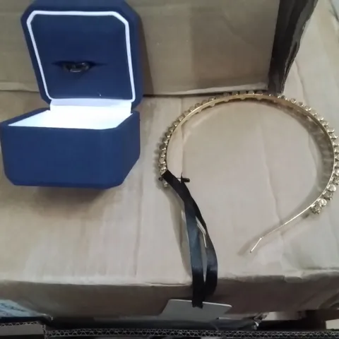 PALLET OF ASSORTED ITEMS TO INCLUDE;RINGS,HEADBANDS