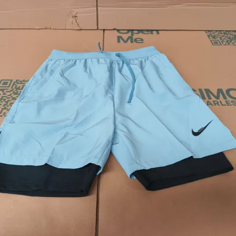 NIKE MEN’S LIGHT BLUE SHORTS - SIZE XXL