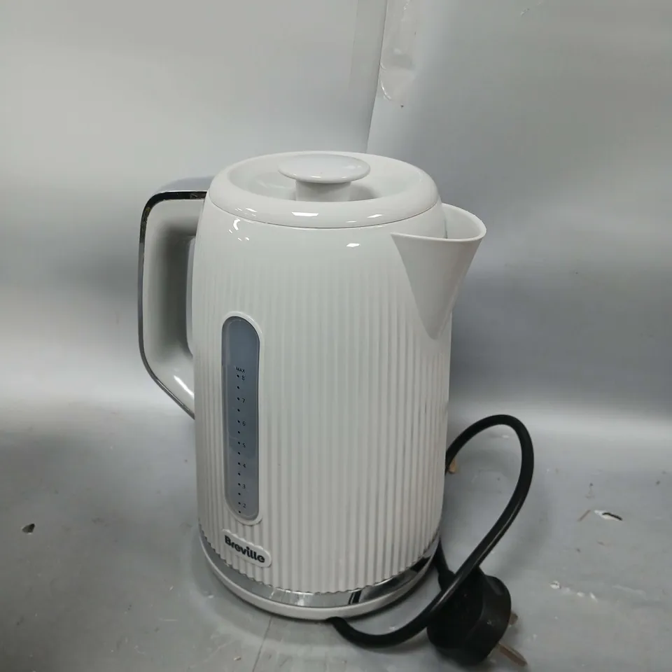 BREVILLE BOLD KETTLE - GREY RRP £34