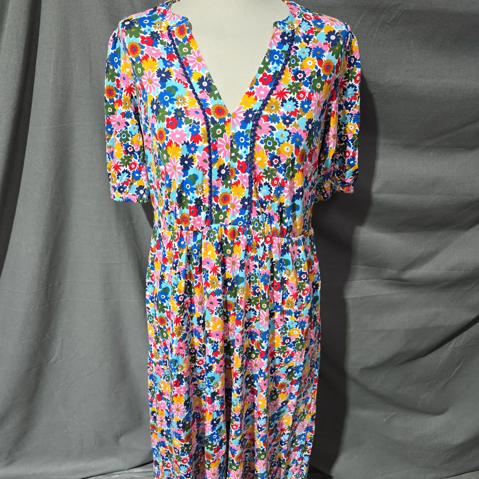 WOMENS BODEN FLORAL PATTERN DRESS - SIZE 12