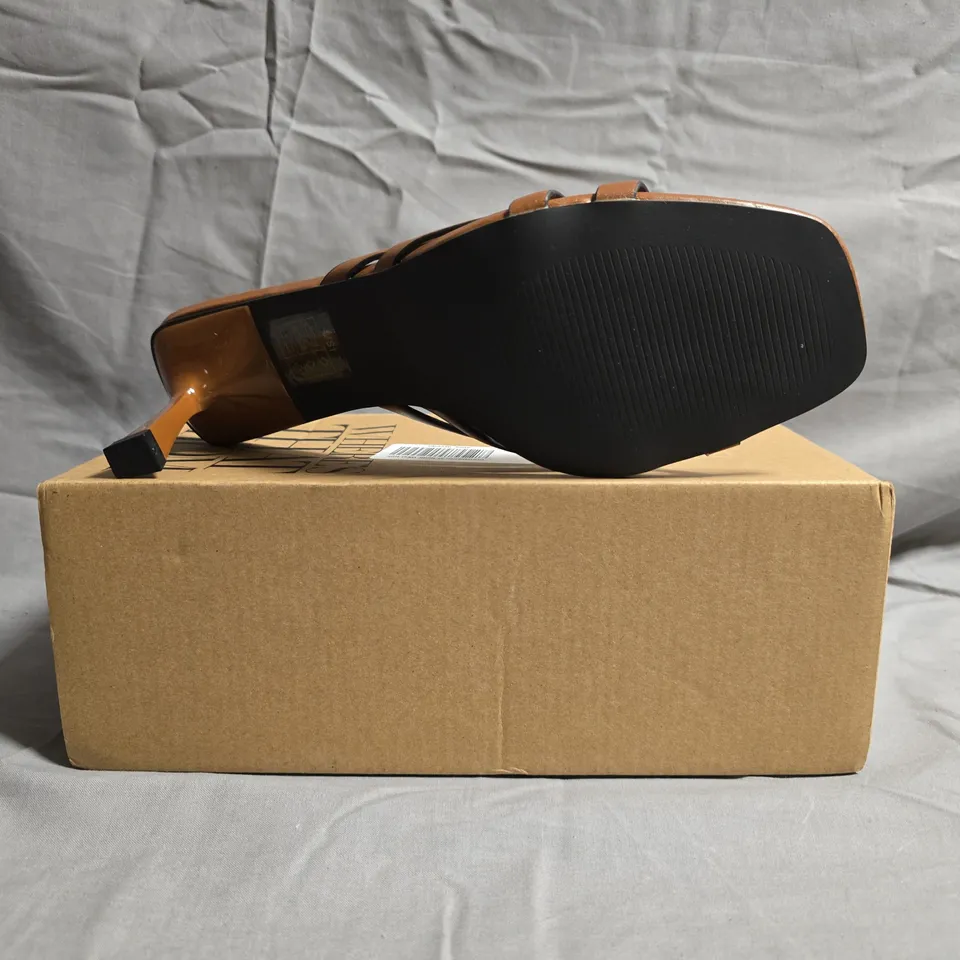 BOXED PAIR OF WHERE'S THAT FROM OPEN TOE SANDALS IN TAN SIZE UK 6
