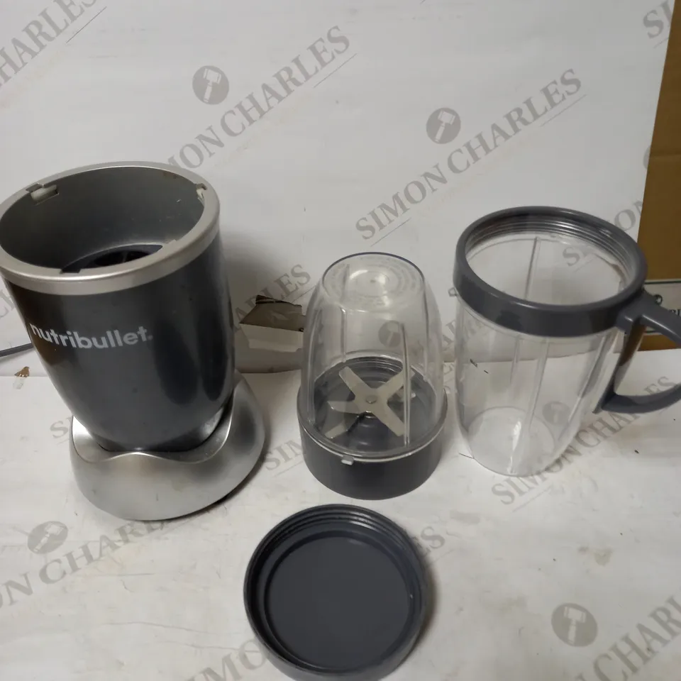 NUTRIBULLET 600 SERIES - NUTRIENT EXTRACTOR HIGH SPEED BLENDER - 600 W - GRAPHITE