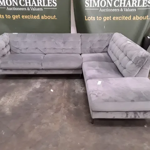 DESIGNER CORNER SOFA WITH RHF CHAISE - GREY FABRIC
