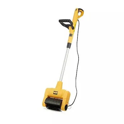 WOLF 2-IN-1 MULTIFUNCTION GARDEN AND YARD BRUSH 