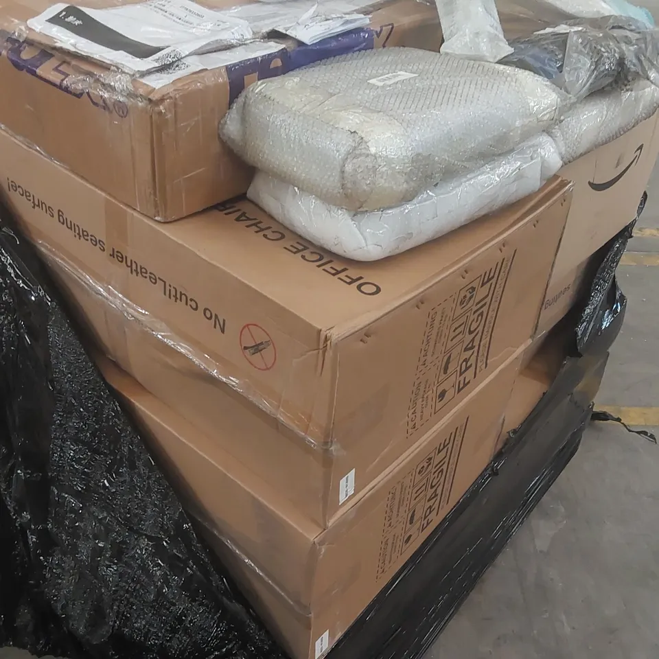 PALLET CONTAINING A VERY LARGE QUANTITY OF ASSORTED FURNITURE ITEMS INCLUDING: OFFICE CHAIRS ECT