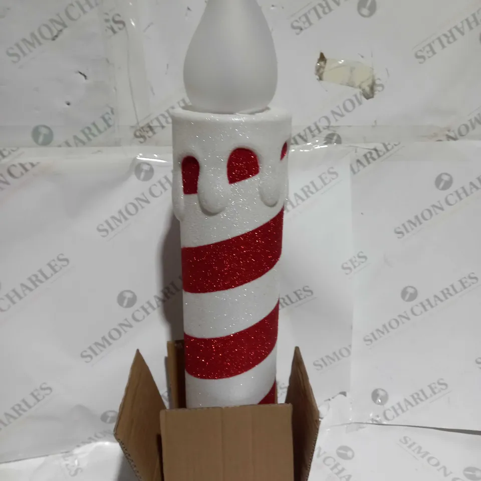 MR CHRISTMAS INDOOR/OUTDOOR LIGHT UP CANDLE RED/WHITE