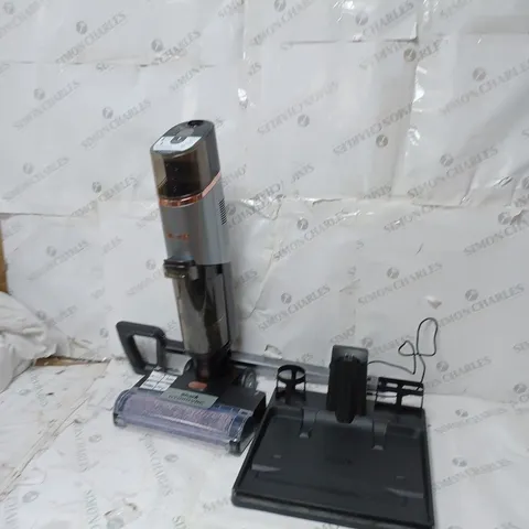 BOXED SHARK CORDLESS HYDROVAC 3-IN-1 HARD FLOOR CLEANING SYSTEM WD210UK