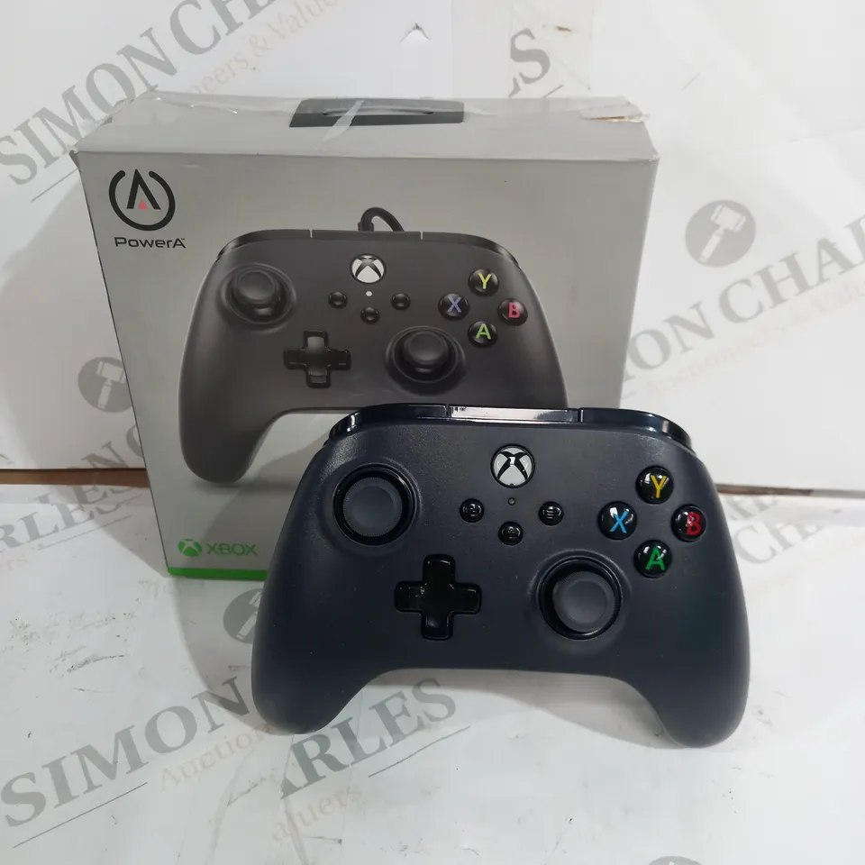 XBOX WIRED CONTROLLER IN BLACK
