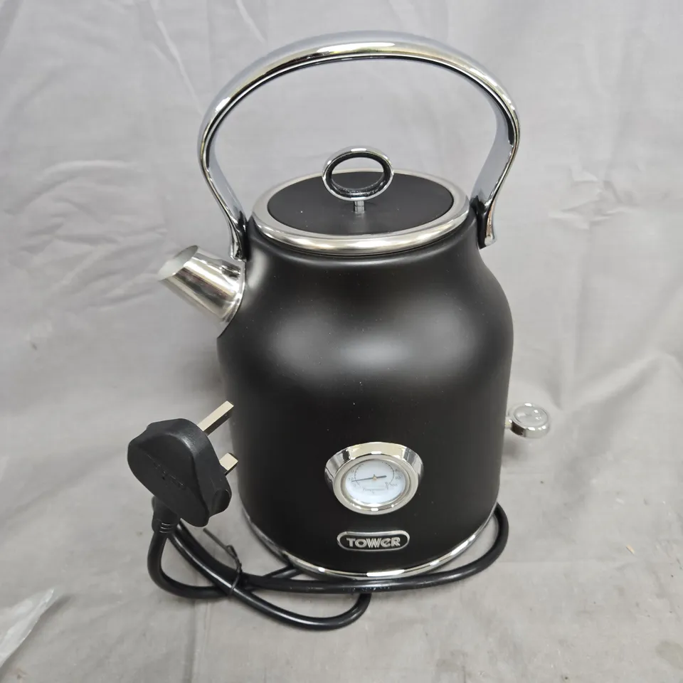 BOXED TOWER RENAISSANCE 1.7L LITRE RAPID BOIL KETTLE IN BLACK
