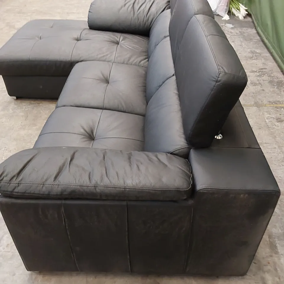 QUALITY DESIGNER BRADY LEATHER CHAISE SOFA - BLACK