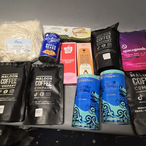 BOX OF ASSORTED FOOD PRODUCTS - INCLUDING MALDON COFFEE, BAKED BEANS, AND SPACEGOODS RAINDOW DUST ETC.