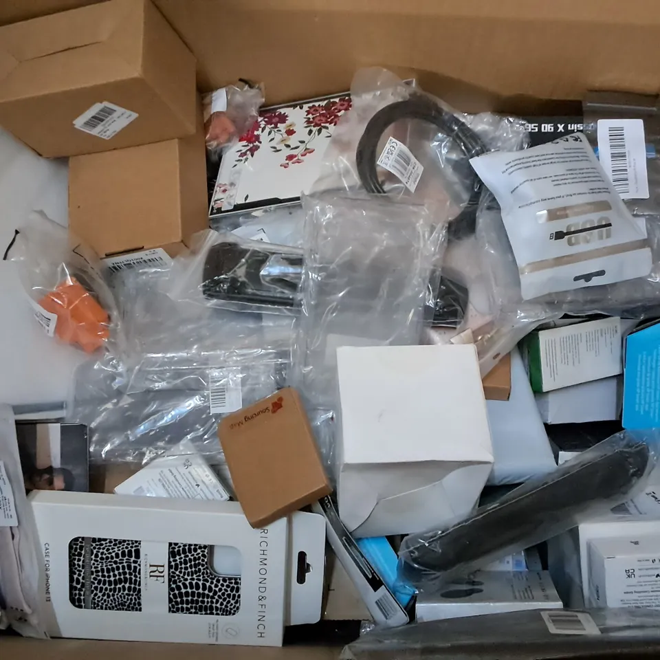 LARGE QUANTITY OF ASSORTED ITEMS TO INCLUDE HP PRINTER INKS, WIRELESS HEADPHONES AND 5M ETHERNET CABLE