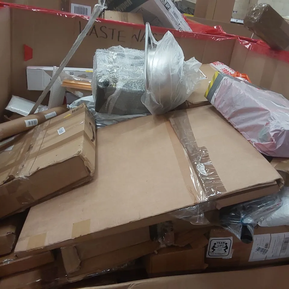 PALLET CONTAINING A LARGE QUANTITY OF ASSORTED ITEMS INCLUDING: ALUMINIUM TELESCOPIC LADDER, SLIDING EXERCISE MACHINE, TALL ELHO PLANTER ECT