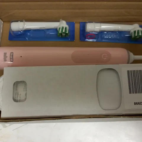 ORAL-B ELECTRIC TOOTHBRUSH