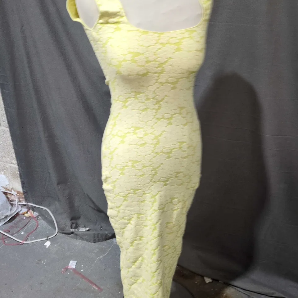 ZARA LACE DRESS – PALE LIME FLORAL LACE, WOMEN'S SIZE S (TAG ATTACHED)