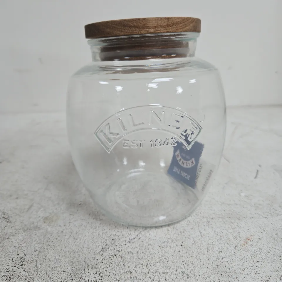 SET OF 2 KILNER JARS WITH LIDS BOXED