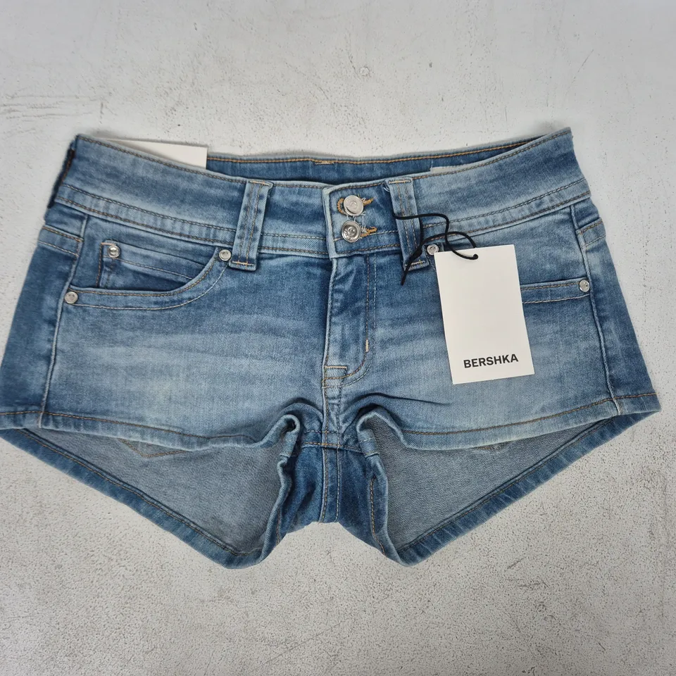 BERSHKA DENIM SHORT SHORTS IN BLUE SIZE UK 8