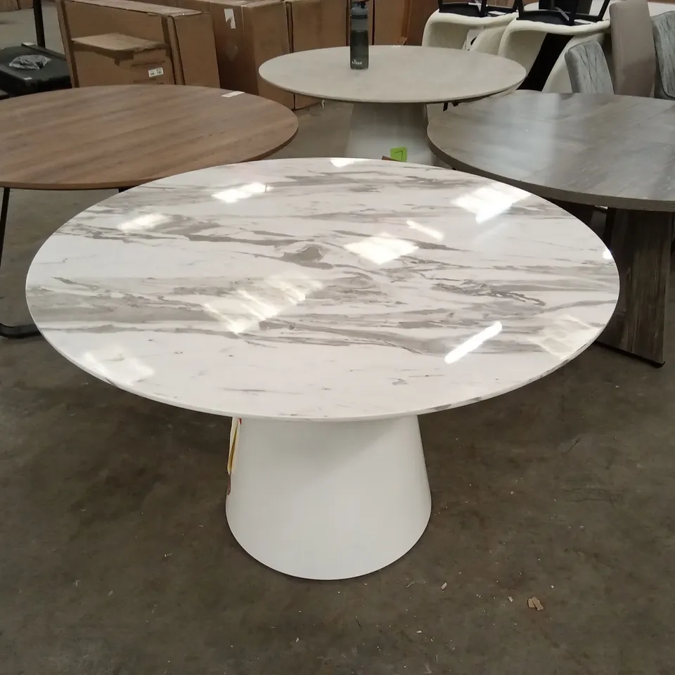 EDZARD STATEMENT ROUND DINING TABLE