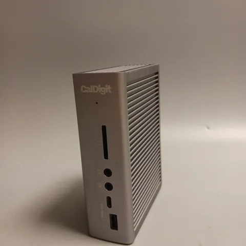 CALDIGIT THUNDERBOLT TS3 PLUS DOCKING STATION IN SILVER