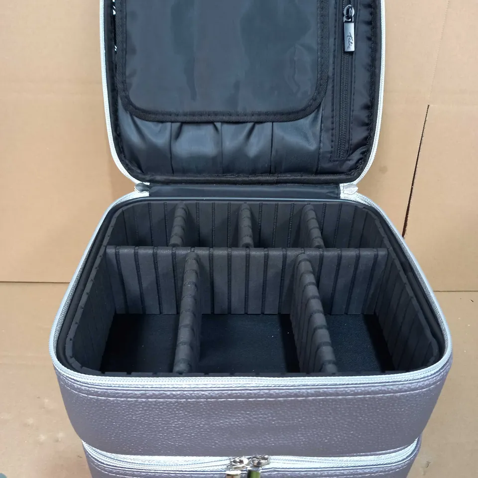 METALLIC MAKE-UP ORGANISER TWO TIER VANITY CASE