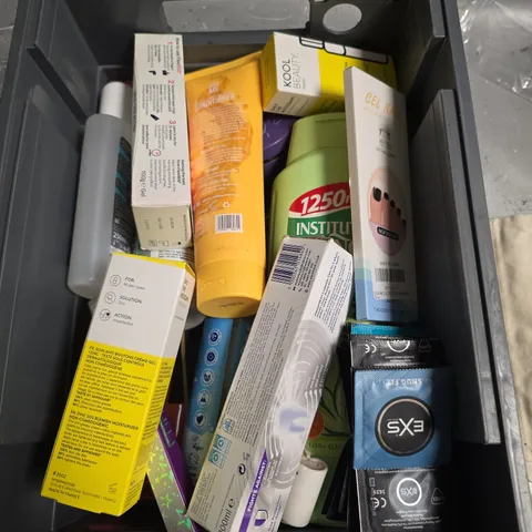 APPROXIMATEY 15 HEALTH AND BEAUTY PRODUCTS TO INCLUDE GIVE ME CONDITIONER, TESCO TROPICAL SHAMPOO, AND ALOE VERA SHOWER GEL ETC. - COLLECTION ONLY