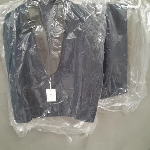 MOSS TROUSER SUIT IN NAVY SIZE 36R