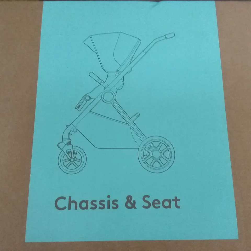BOXED SILVER CROSS REEF 2 CHASSIS & SEAT - MOCHA