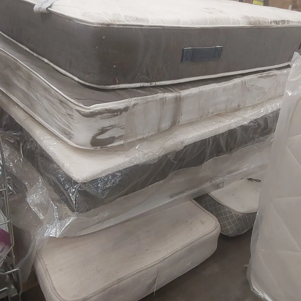 PALLET CONTAINING APPROXIMATELY 7x ASSORTED MATTRESSES