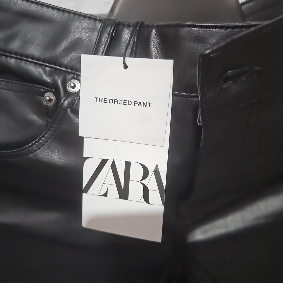 ZARA BLACK LEATHER-LOOK TROUSERS – UK 10 (EU 38)