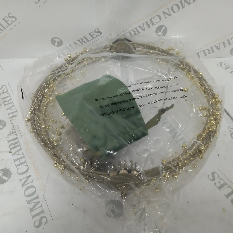 BOXED SARA DAVIES PRE-LIT BEADED DECORATION