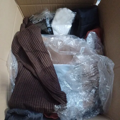 APPROXIMATELY 25 ASSORTED CLOTHING AND FASHION PRODUCTS IN VARIOUS STYLES AND SIZES - COLLECTION ONLY