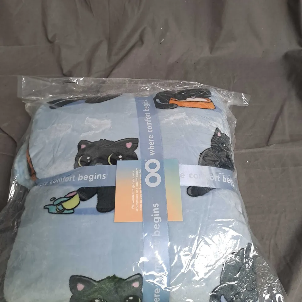 OO OVERSIZED SOFT OODIE BLUE CATS DESIGN